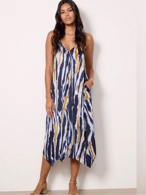 Evereve Brylee Crisscross Dress - Small